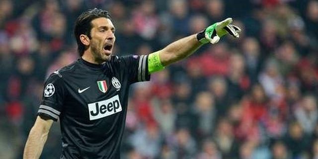 Buffon: Perburuan Scudetto Cuma Juve vs Roma