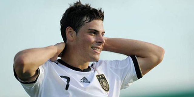 Diendus Arsenal & United, Volland Condong ke Dortmund