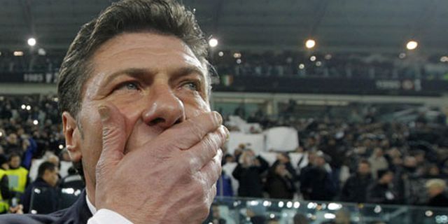 Inter Bantah Rumor Pemecatan Mazzarri Inter Bantah Rumor Pemecatan Mazzarri