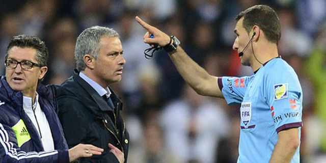 Wasit Derby 'Musuh' Real Madrid Wasit Derby 'Musuh' Real Madrid