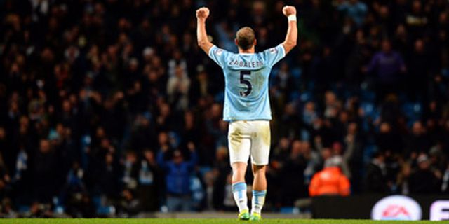 Zabaleta: City Masih Bisa Raih Quadruple