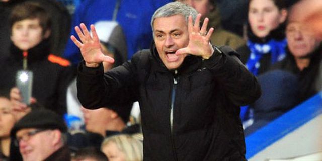 Pardew: Mourinho Pasang 'Alarm Bahaya'