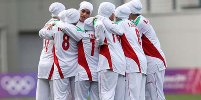 Bukan 'Wanita Tulen', Empat Pemain Timnas Iran Didepak