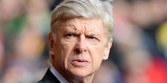 Wenger Yakin Bisa Redam Van Persie