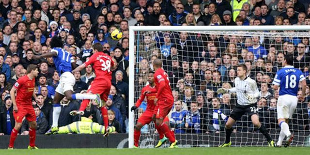 30 Tahun Menunggu, fan Everton Kecewa Akibat Laga Ditunda 30 Tahun Menunggu, fan Everton Kecewa Akibat Laga Ditunda