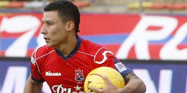 Double Save Spektakuler Bek Kolombia Tepat di Garis Gawang Double Save Spektakuler Bek Kolombia Tepat di Garis Gawang