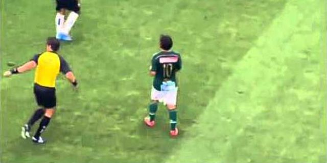 Disundul Wasit, Midfielder Palmeiras KO