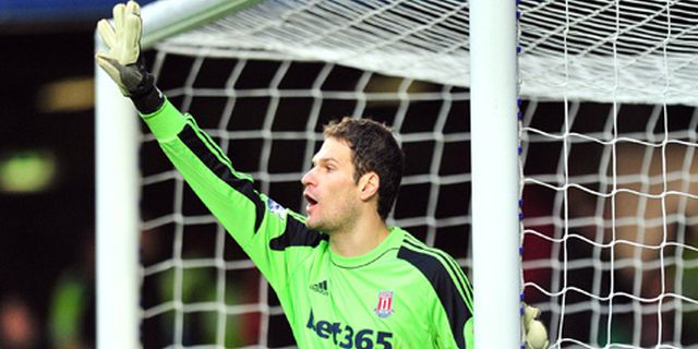 Begovic Tersanjung Dikaitkan Dengan Man City Begovic Tersanjung Dikaitkan Dengan Man City