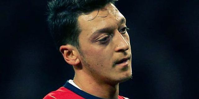 Lawan Bayern, Ozil Ternyata Tak 'Malas'