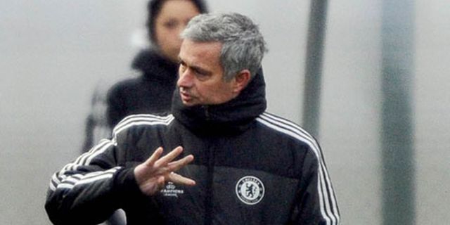 Mourinho Ajarkan Mancini Arti 'Senjata Makan Tuan'