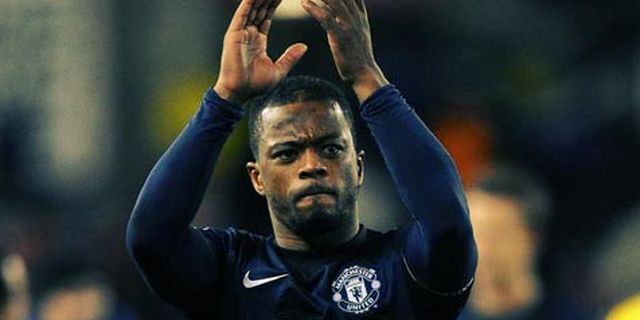 Evra Rapatkan Barisan di Belakang Moyes