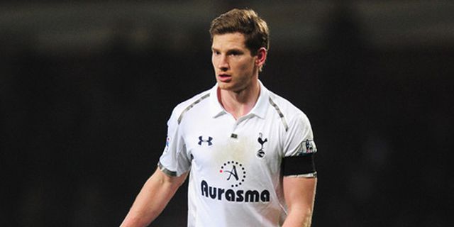 Roma Ingin Duetkan Vertonghen Dengan Benatia