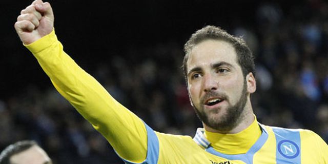 Higuain: Swansea Beri Perlawanan Sulit