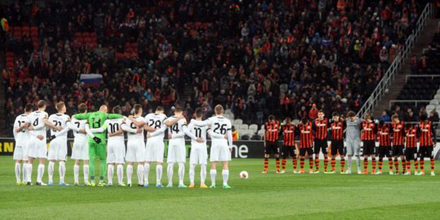 Highlights UEL: Shakhtar Donetsk 1-2 Viktoria Plzen