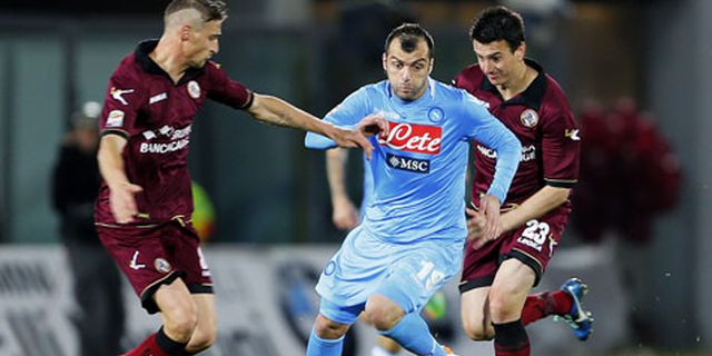 Review: Tanpa Higuain, Napoli Gagal Bawa Tiga Poin Review: Tanpa Higuain, Napoli Gagal Bawa Tiga Poin