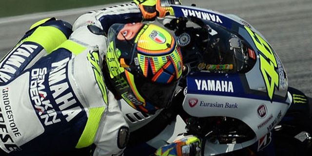 Valentino Rossi Puji Ketahanan Ban Baru Bridgestone