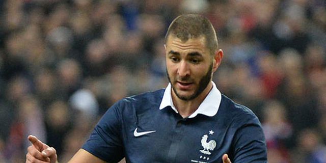 Deschamps: Benzema Berkilauan