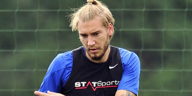 Bendtner Pastikan Dirinya Hengkang Dari Arsenal Akhir Musim