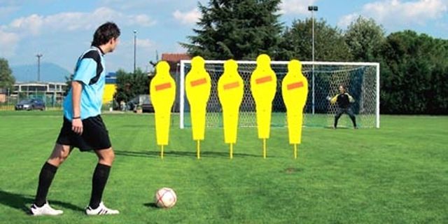 Ini Dia Free Kick 'Terbaik' Musim Ini! Ini Dia Free Kick 'Terbaik' Musim Ini!