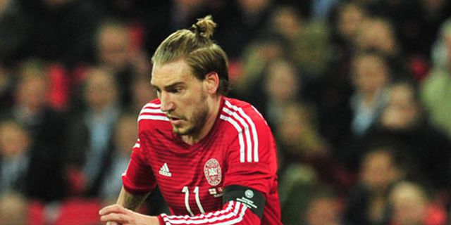 Bendtner Sebut Terlalu Cepat Coret Arsenal di Bursa