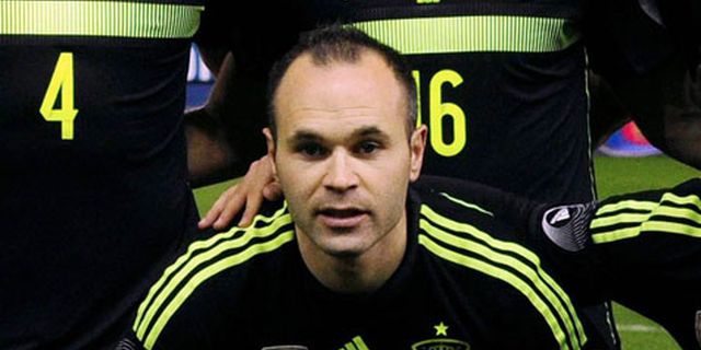 Hindari Kejutan, Iniesta Minta Barca Seriusi City Hindari Kejutan, Iniesta Minta Barca Seriusi City