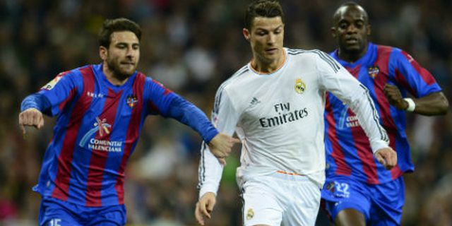 Highlights La Liga: Real Madrid 3 - 0 Levante