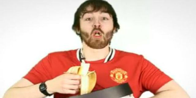 Video: Suporter United Ungkap 100 Alasan Membenci Liverpool Video: Suporter United Ungkap 100 Alasan Membenci Liverpool