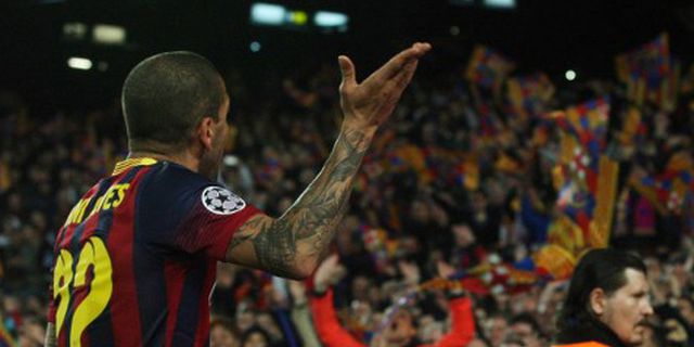 Selebrasi 'Fuerte', Alves Beri Penjelasan Selebrasi 'Fuerte', Alves Beri Penjelasan