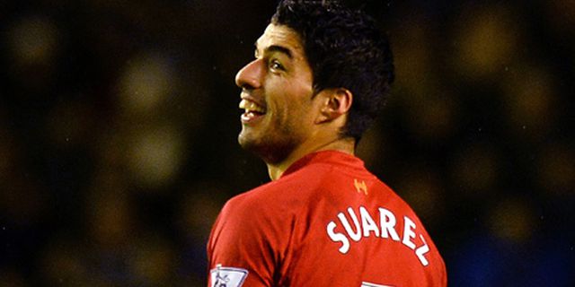 Gerrard: Suarez Favorit Jadi Pemain Terbaik di Premier League Gerrard: Suarez Favorit Jadi Pemain Terbaik di Premier League