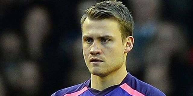 Mignolet Minta Maaf Pada Istri Agger