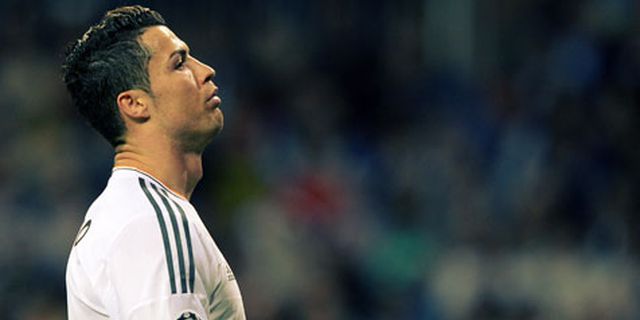 Gebrak Schalke, Ronaldo Ancam Rekor Ruudtje Gebrak Schalke, Ronaldo Ancam Rekor Ruudtje