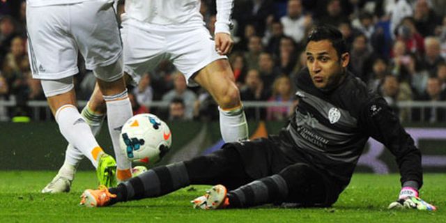 Keylor Navas Pancing Reaksi Milan dan Atletico