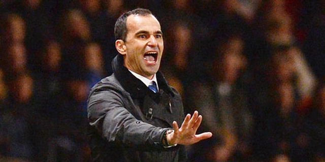 Barca Beralih Intai Roberto Martinez