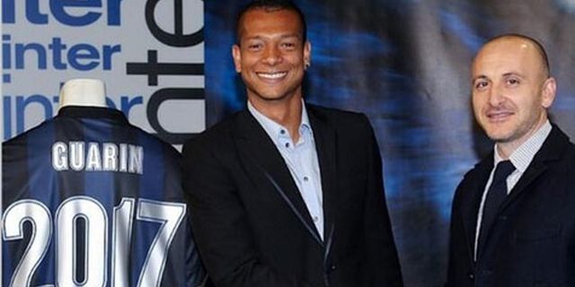 Guarin Akhirnya Resmi Perpanjang Kontrak di Inter Guarin Akhirnya Resmi Perpanjang Kontrak di Inter
