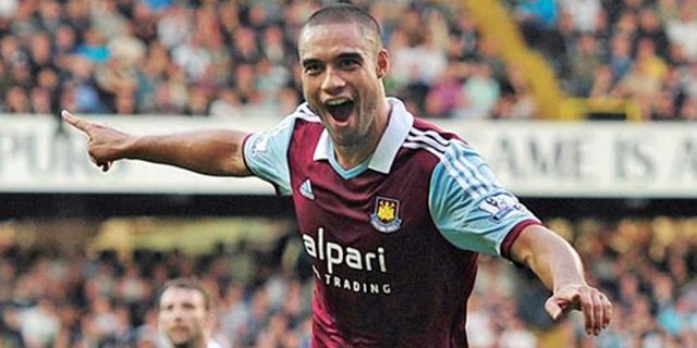 Liverpool Tertarik Datangkan Reid
