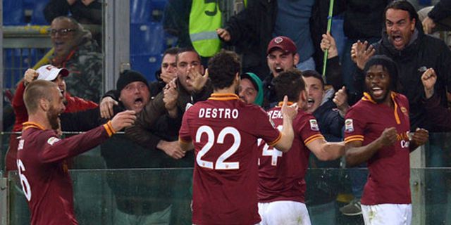 Review: Roma Beri 3 Poin Pada Laga ke-700 Totti