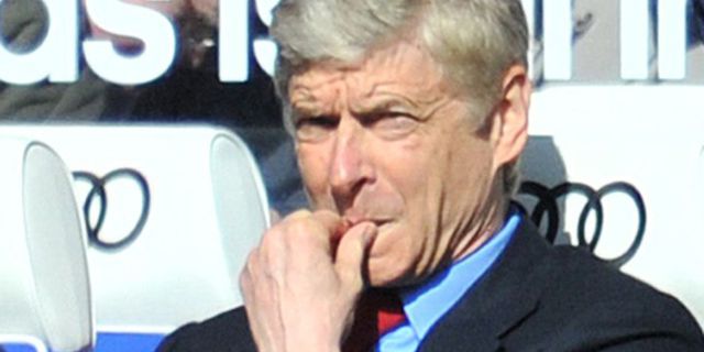 Wenger Tunjuk City dan Chelsea Jadi Favorit Juara