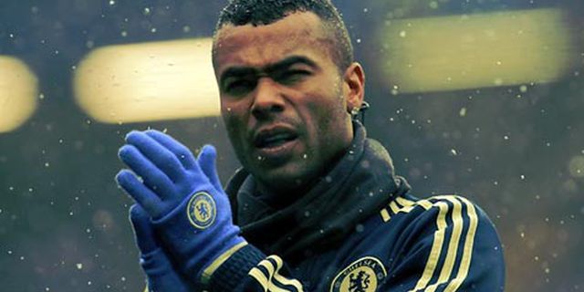 Madrid Pasif, Ashley Cole Dirayu Monaco