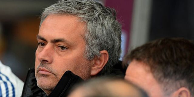 Lawan PSG, Mou Ngotot Boikot TV Prancis Lawan PSG, Mou Ngotot Boikot TV Prancis