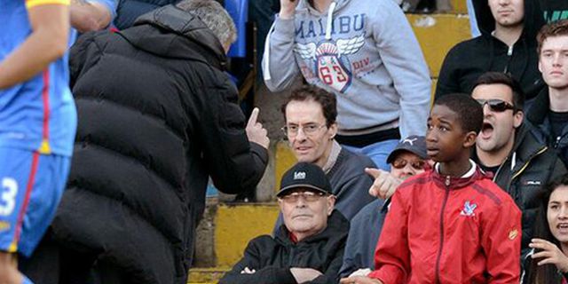 Mourinho Sempat Cegah Azpilicueta Hajar Ballboy Crystal Palace