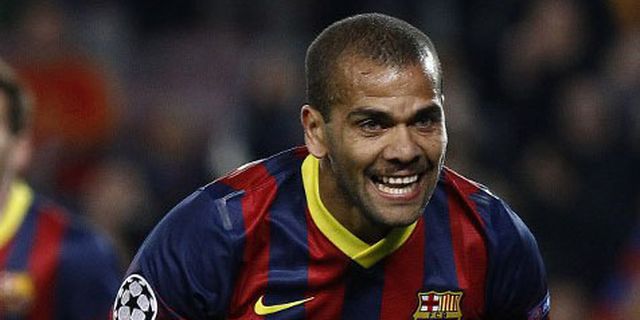 Dani Alves: Atletico Bukan Cuma Costa Dani Alves: Atletico Bukan Cuma Costa