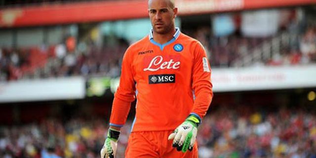 Napoli Ingin Permanenkan Reina