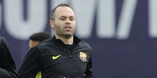 Alves: Iniesta Harusnya Menang Ballon d'Or