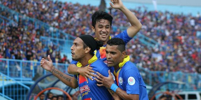Review AFC Cup: Ketat, Arema Cronus Bekuk Maziya