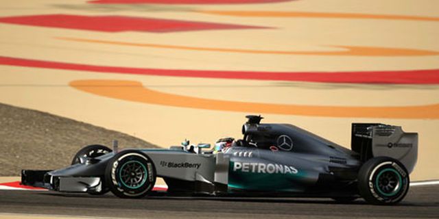 Hamilton Kembali Pimpin Latihan Kedua F1 GP Bahrain