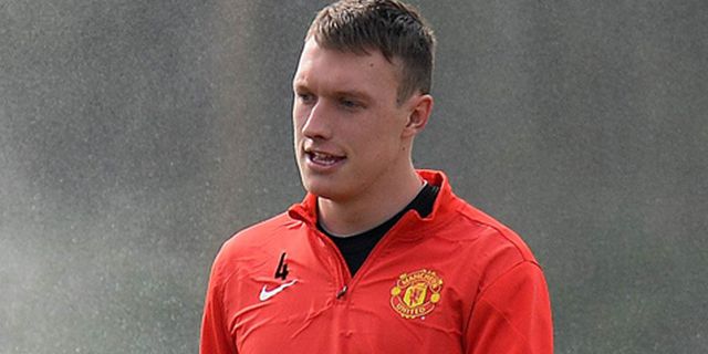 Phil Jones Yakin United Mampu Singkirkan Bayern Munich