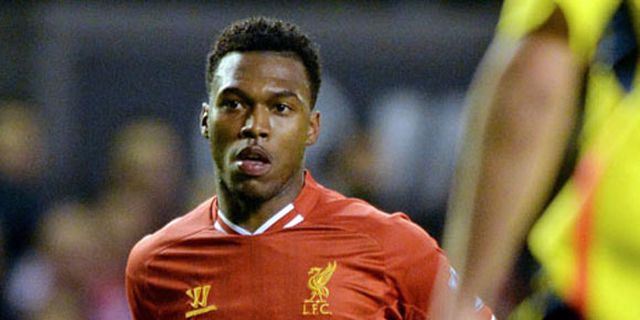 Sturridge Ajarkan Goyangan Khas ke Sekolah Inggris