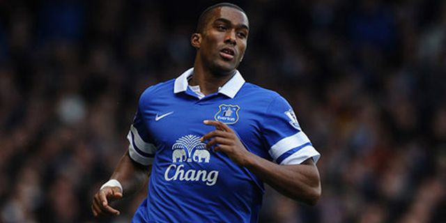 Distin: Liverpool Boleh Juara Asalkan Everton Masuk Liga Champions Distin: Liverpool Boleh Juara Asalkan Everton Masuk Liga Champions