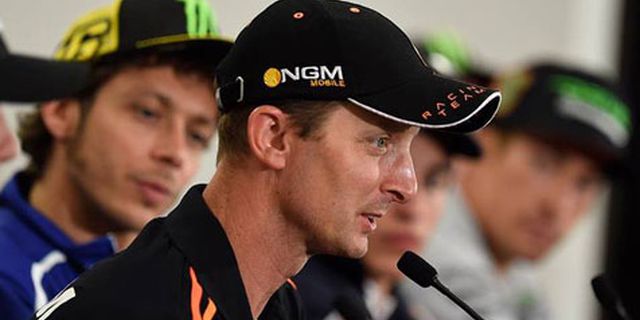 Para Pebalap MotoGP Beri Tribute untuk Edwards