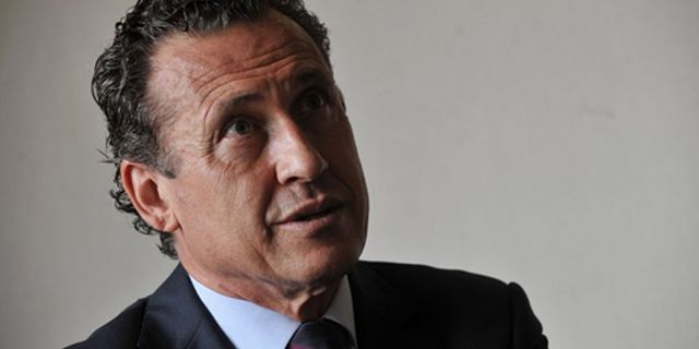 Valdano: Barca Bermain Untuk Menguasai Bola, Bukan Menyerang Valdano: Barca Bermain Untuk Menguasai Bola, Bukan Menyerang